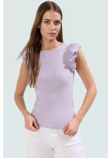 Nefes Alan Polyester Elastan Bluz Bisiklet Yaka Fırfırlı Detaylar Profesyonel Görünüm Premium Kalite