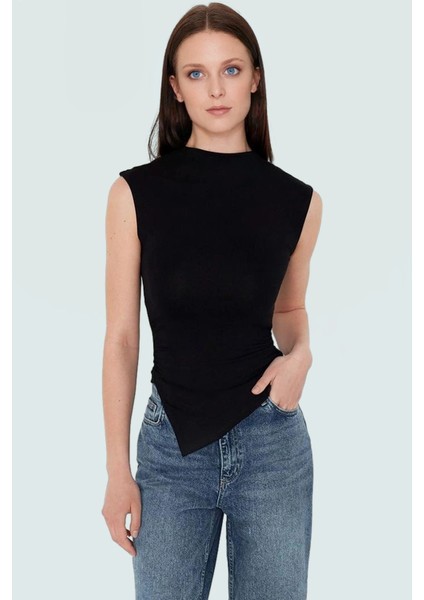 Dik Yaka Fitted Örme Bluz Regular Boy Asimetrik Kesim Mükemmel Uyum Özel Tasarım
