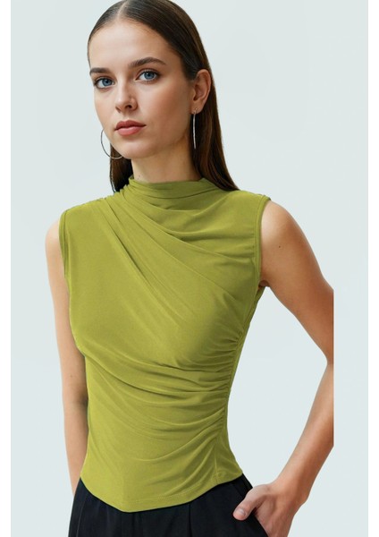 Yazlık Örme Bluz Vücuda Oturan Dik Yaka Kolsuz Esnek Özenle Seçilmiş Mükemmel Uyum modelleri