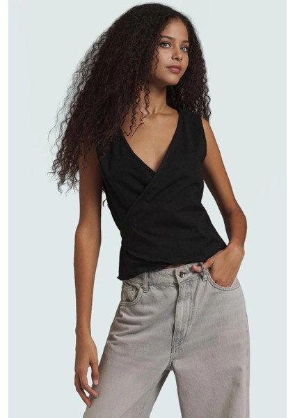 Vücuda Oturan Anvelop Bluz Likralı Penye Crop Casual Rahat ve Şık Modern Stil Uzun Ömürlü fiyatları