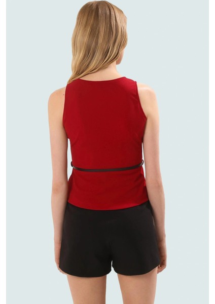 Yazlık Kolsuz Fitted Bluz Scuba Krep Kumaştan Rahat Modern Stil Profesyonel Görünüm modelleri
