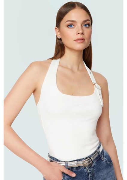 Aksesuar Detaylı Örme Crop Bluz %96 Viskoz %4 Elastan Yazlık Günlük Özenle Seçilmiş