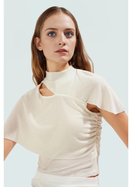 Şık Bluz Dik Yaka Cut Out Detay Simli Örme Yazlık Özel Tasarım Günlük Kullanım Için fiyatları