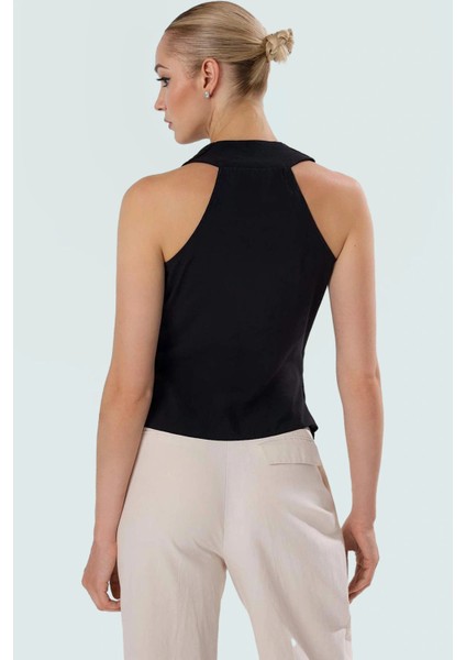 Yazlık Modal Bluz; V Yaka; Fitted; Melfi Dokuma Günlük Kullanım Için Rahat ve Şık Seçkin Malzeme modelleri