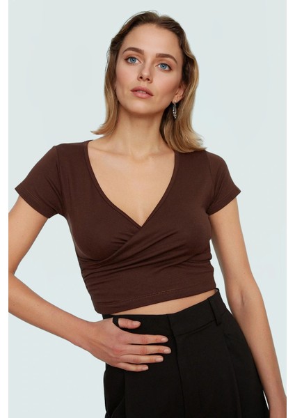 Kısa Kollu Crop Bluz V Yaka Fitted Kalıp Viskoz Kumaş Uzun Ömürlü Dayanıklı Malzeme