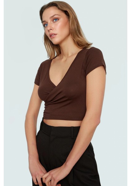 Kısa Kollu Crop Bluz V Yaka Fitted Kalıp Viskoz Kumaş Uzun Ömürlü Dayanıklı Malzeme fiyatları