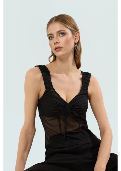 V Yaka Fırfırlı Tül Örme Bluz Yazlık Şık Tasarım Modern Stil Yüksek Kalite Kaliteli Işçilik