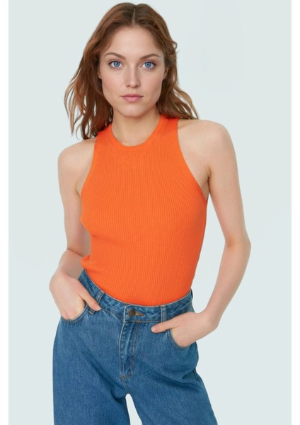 Rahat Yazlık Bluz Viskoz Triko Bisiklet Yaka Fitted Kalıp Kolsuz Premium Kalite fiyatları