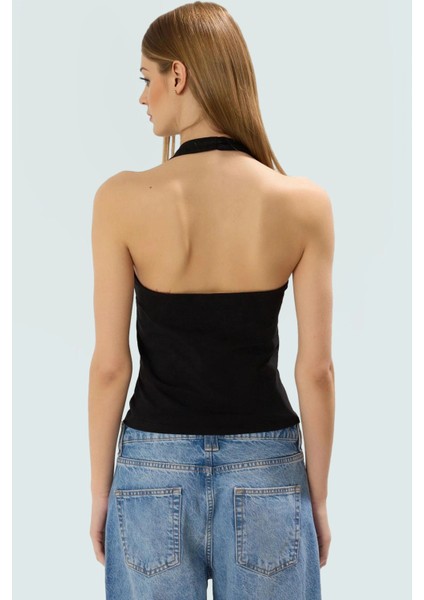 Kolsuz Örme Bluz Boyundan Bağlamalı Fitted Kalıp Trend Tasarım Rahat ve Şık modelleri
