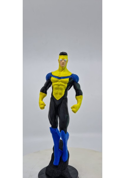 Invincible 20 cm Figür