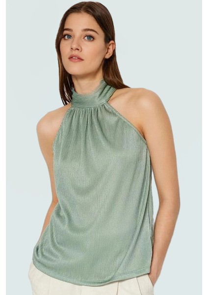Kadın Yazlık Bluz Halter Yaka Pilise Dokuma Regular Kalıp Polyester Kumaş