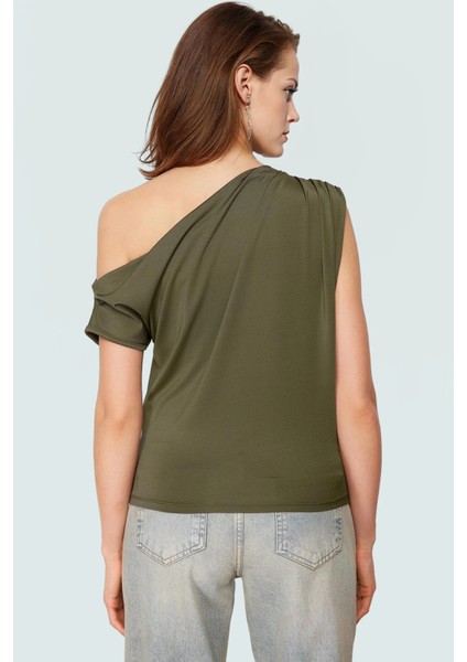 Regular Kalıp Polyester Bluz Yazlık Şıklık Seçkin Malzeme fırsatları