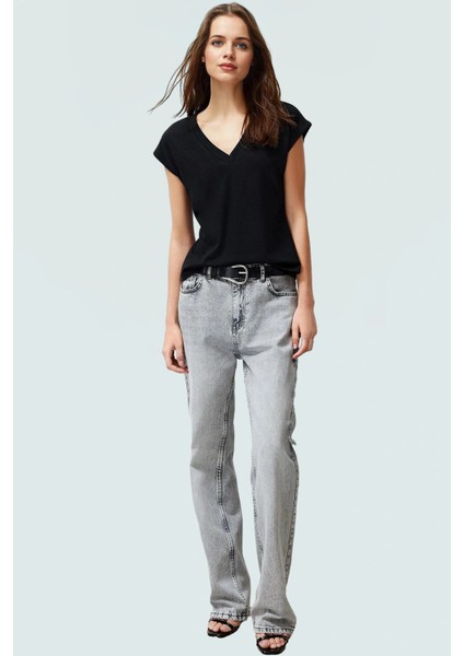 Yazlık Kadın Bluz Viskoz V Yaka Ay Kol Regular Kalıp Yüksek Kalite Özel Tasarım fiyatları