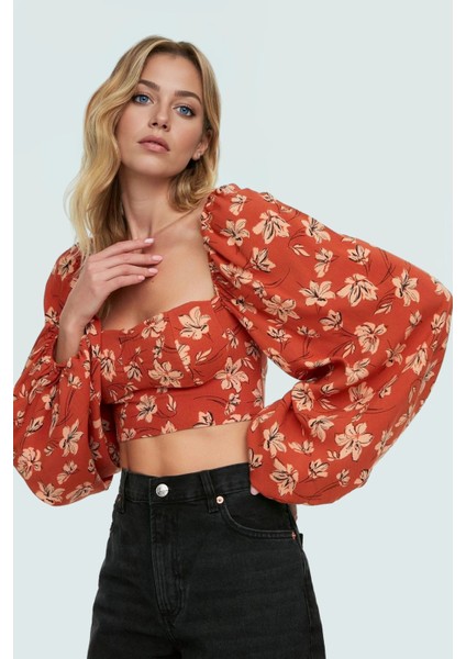 100% Viskoz Yazlık Crop Bluz Çok Çiçek Desenli Balon Kollu Fitted Özel Tasarım fiyatları