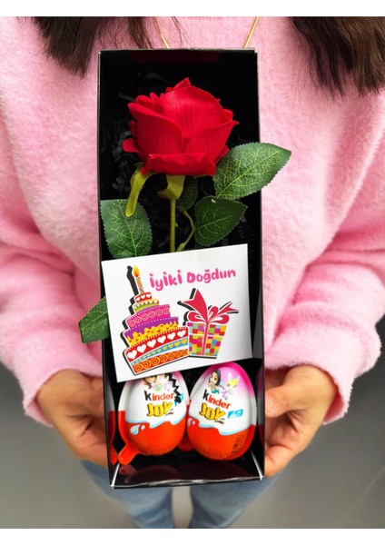 Dogum Gunu Hediye Ese Hediye Sevgiliye Hediye Kiz Arkadasa Kırmızı Gül ve Kinder Joy Yumurtalar