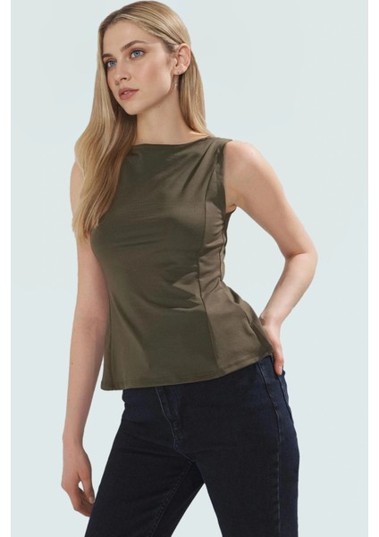 Yazlık Micro Örme Bluz Fitted Kalıp Bisiklet Yaka Peplum Detay Modern Stil Rahat ve Şık