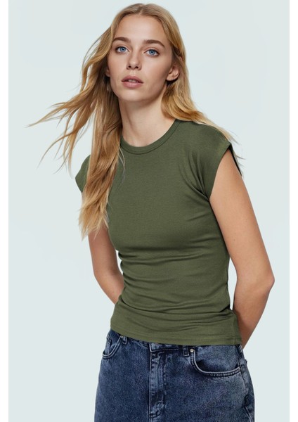 Yazlık Kolsuz Fitted Bluz %98 Viskoz %2 Elastan Nefes Alan Kumaş Günlük Kullanım Için