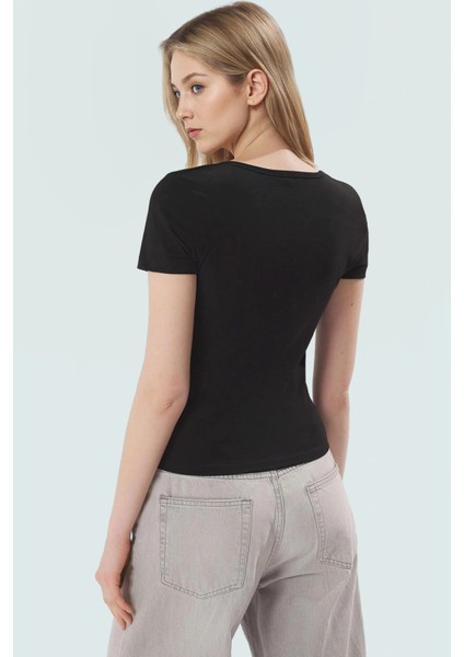Fitted Kalıp Kısa Kollu Bluz Likralı Penye Yazlık Trend Tasarım Uzun Ömürlü Şık Görünüm modelleri