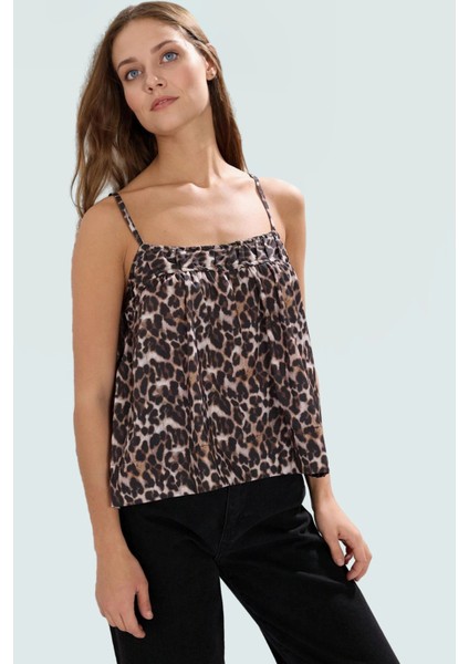 Yazlık Kadın Terrycotton Crop Bluz Ince Askılı Leopar Desenli Oversize Şık Görünüm fiyatları