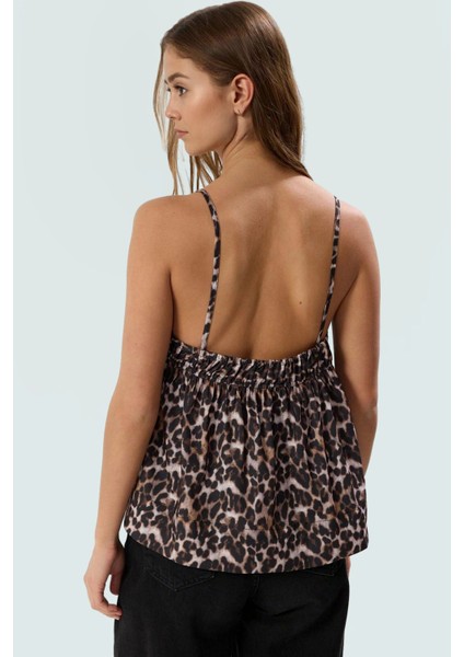 Yazlık Kadın Terrycotton Crop Bluz Ince Askılı Leopar Desenli Oversize Şık Görünüm modelleri