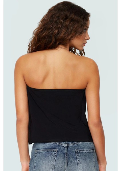 Regular Kalıp Polyester Bluz Halter Yaka Pilise Detaylı Yazlık Konforlu Kesim Uzun Ömürlü modelleri