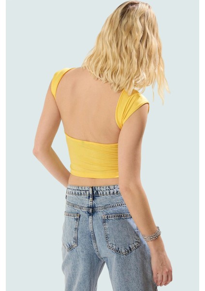 Yazlık Kolsuz Örme Bluz Fitted Kayık Yaka %56 Viskoz Rahat ve Şık Mükemmel Uyum modelleri