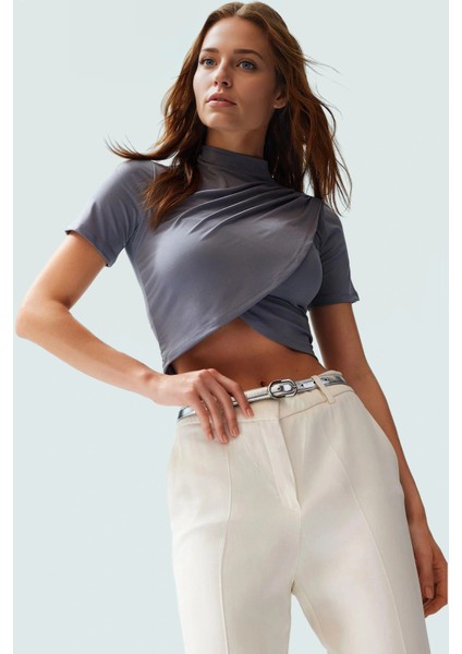 Şık Dik Yaka Crop Bluz Örme Kumaş Kruvaze Yazlık Modern Stil Rahat ve Özel Tasarım fiyatları