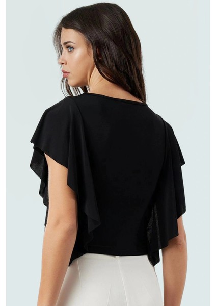 Örme Crop Bluz Bisiklet Yaka Fırfırlı Kollar Rahat Kalıp ve Şık Konforlu Kesim modelleri