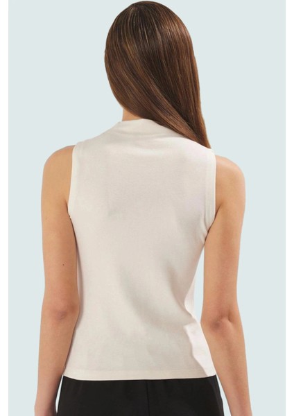 Regular Örme Bluz Dik Yaka Kolsuz Fitted Kalıp Günlük Yüksek Kalite Dayanıklı Malzeme modelleri