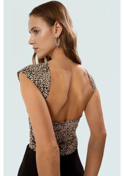 Nefes Alan Örme Bluz Sırt Dekolteli Fitted Kayık Yaka Yaz Mevsimi Için Kaliteli Işçilik fiyatları