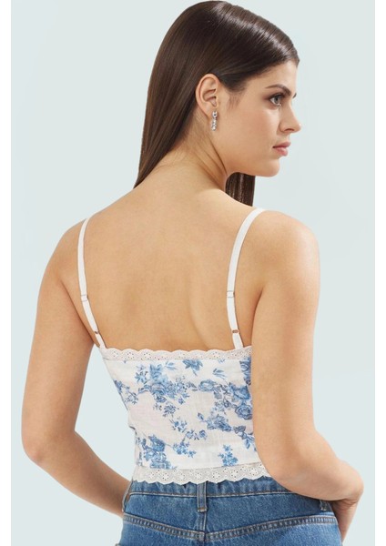 Ince Askılı Fitted Crop Bluz Çiçek Desenli Dokuma Kumaş Günlük Tarz Rahat ve Şık modelleri