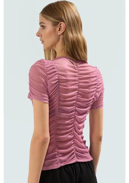 Kısa Kollu Büzgü Detaylı Örme Bluz Fitted Kalıp Kaliteli Işçilik Modern Stil Rahat ve Şık modelleri