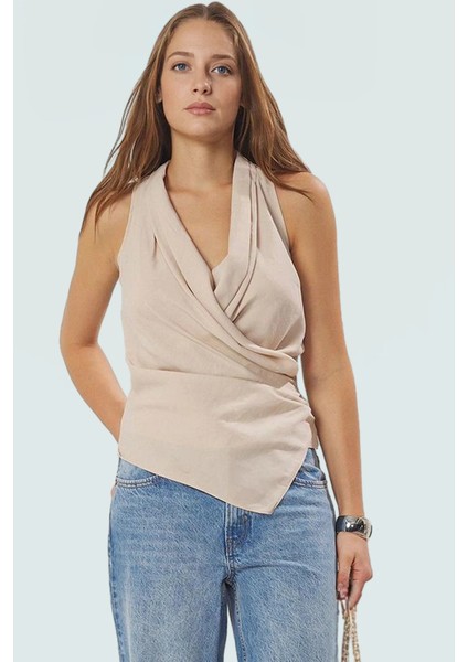 Yazlık Modal Bluz; V Yaka; Fitted; Melfi Dokuma Günlük Kullanım Için Rahat ve Şık Seçkin Malzeme