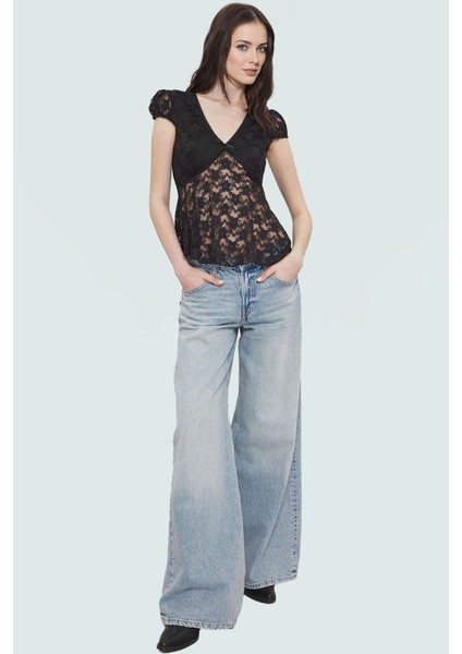 Asimetrik Dantel Bluz Fitted Kalıp V Yaka Renk Regular Boy Örme Kumaş Gündüz Gece Kullanımı