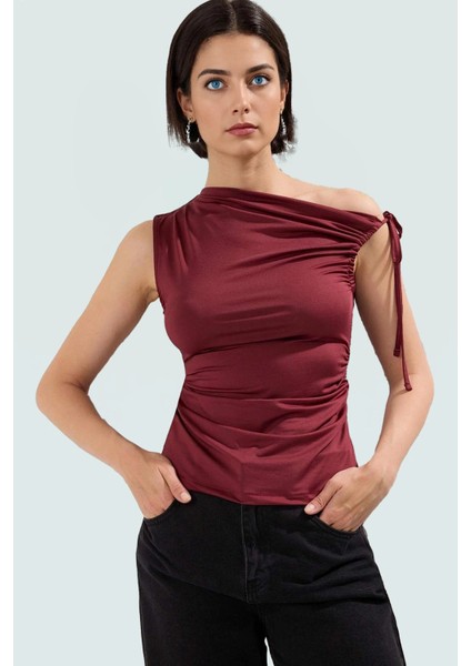 Yazlık Kolsuz Bluz Fitted %100 Polyester Asimetrik Yaka Günlük Stil Modern