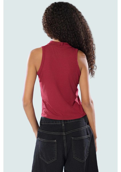 Yazlık Kolsuz Fitted Bluz Dik Yaka Poliviskon Kaşkorse Günlük Stil Zarifane Tasarım modelleri