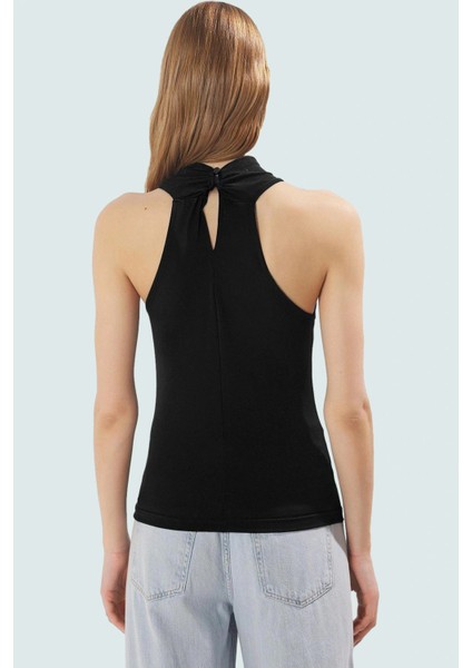 Boyundan Bağlamalı Kolsuz Bluz Polyester Elastan Kumaş Fitted Kalıp Şık Görünüm modelleri