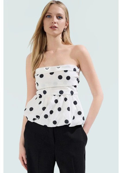 Kolsuz Terrycotton Bluz Puantiyeli Desen Fitted Kalıp Yazlık Konforlu Kesim