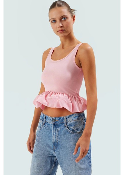 Fitted Havuz Yaka Crop Bluz 96% Pamuk Yazlık Örme Kumaş Zarifane Tasarım Modern Stil fiyatları