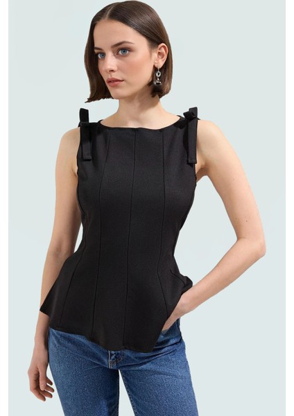 Kolsuz Örme Bluz Peplum Kesim Bisiklet Yaka Yazlık ve Şık Mükemmel Uyum Modern Stil fiyatları