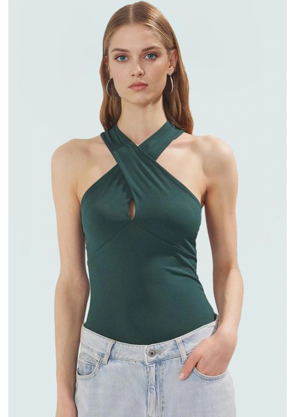 Boyundan Bağlamalı Kolsuz Bluz Polyester Elastan Kumaş Fitted Kalıp Şık Görünüm fiyatları