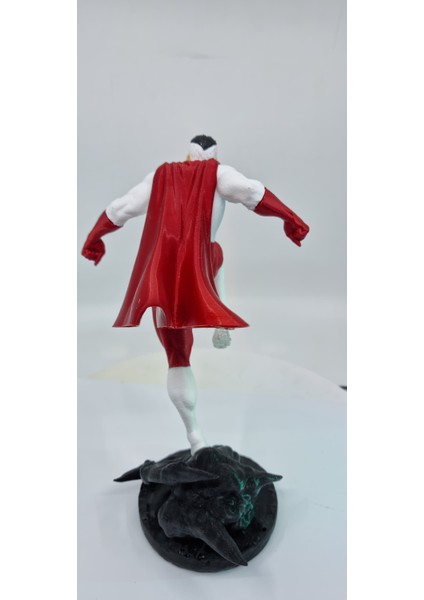 Omni-Man Omni Man Invincible 18 cm Figür