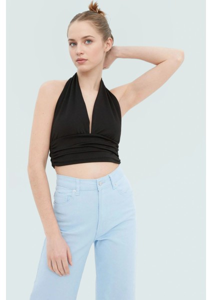 Vücuda Oturan Crop Bluz Boyundan Bağlamalı Örme Kumaş Modern Stil Premium Kalite