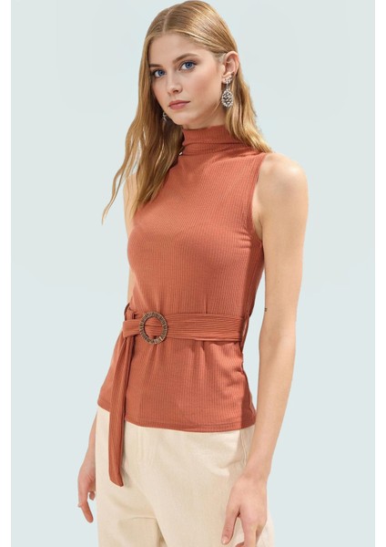 96 Polyester 4 Elastan Fitted Örme Bluz Dik Yaka Kemer Detayı Uzun Ömürlü Profesyonel Görünüm