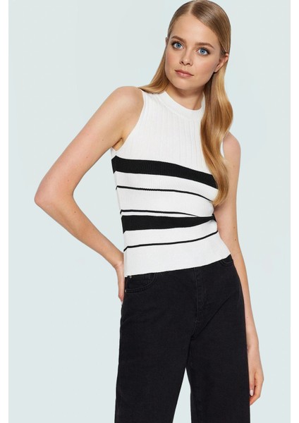 Renk Bloklu Kolsuz Triko Bluz Rahat Kalıp Polyester Yazlık Modern Stil Şık Görünüm Uzun Ömürlü fiyatları