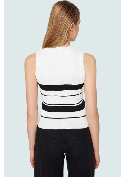 Renk Bloklu Kolsuz Triko Bluz Rahat Kalıp Polyester Yazlık Modern Stil Şık Görünüm Uzun Ömürlü fırsatları