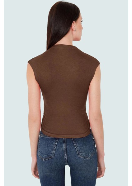 Yazlık Viskoz Örme Bluz Dik Yaka Fitted Asimetrik Büzgü Detaylı Günlük Kullanım Için fırsatları