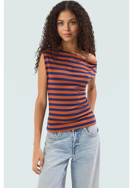 Viskoz Bluz Fitted Kalıp Regular Boy Nefes Alan Kumaş Yüksek Kalite Modern Stil Özenle Seçilmiş