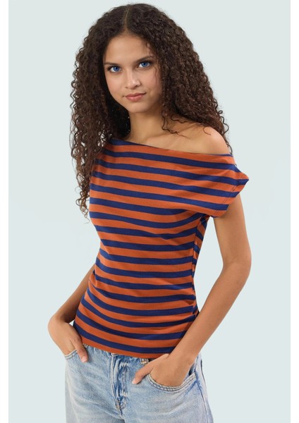 Viskoz Bluz Fitted Kalıp Regular Boy Nefes Alan Kumaş Yüksek Kalite Modern Stil Özenle Seçilmiş fiyatları