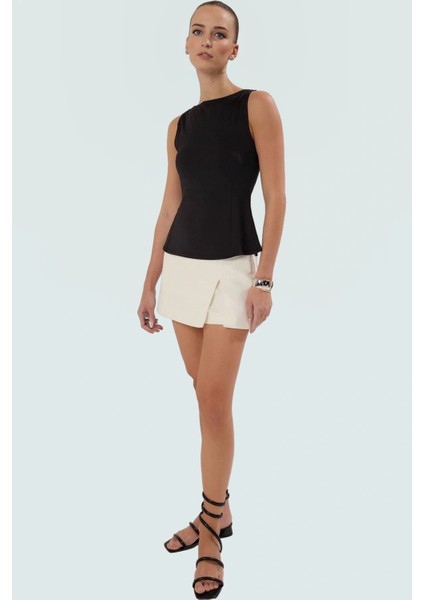 Yazlık Micro Örme Bluz Fitted Kalıp Bisiklet Yaka Peplum Detay Modern Stil Rahat ve Şık